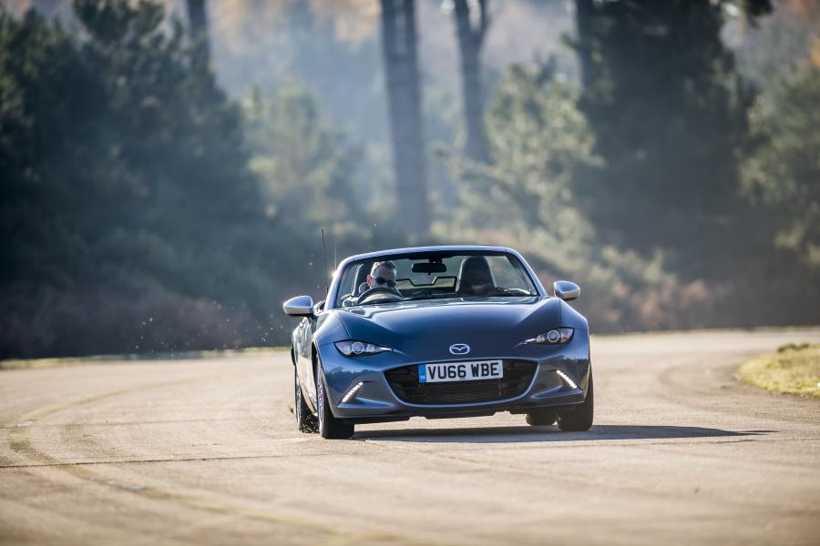  Mazda MX-5 Arctic 2017 года  (UK) (фото 47 из 53)